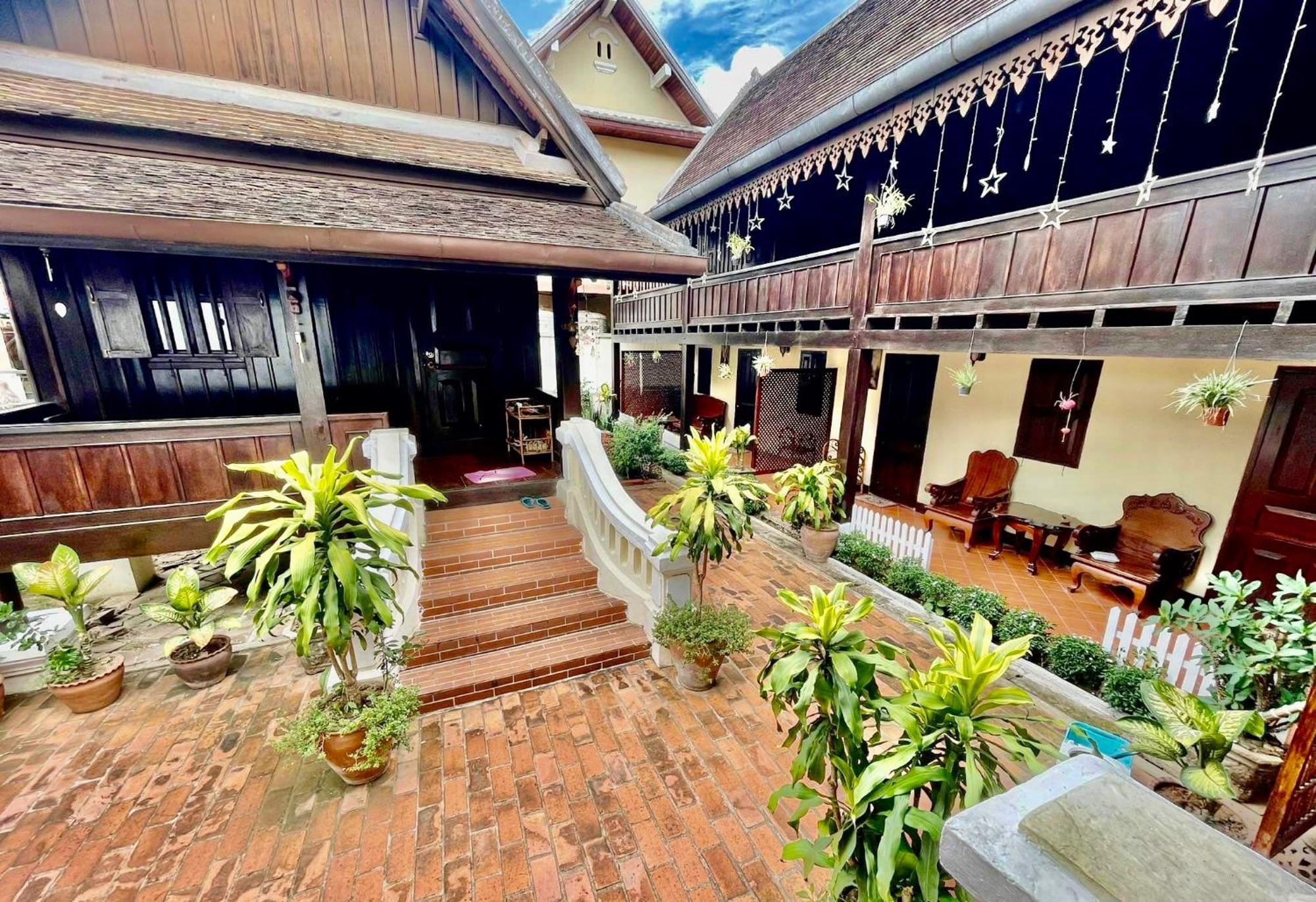 Villa Phathana Royal View Hotel Luang Prabang Luaran gambar